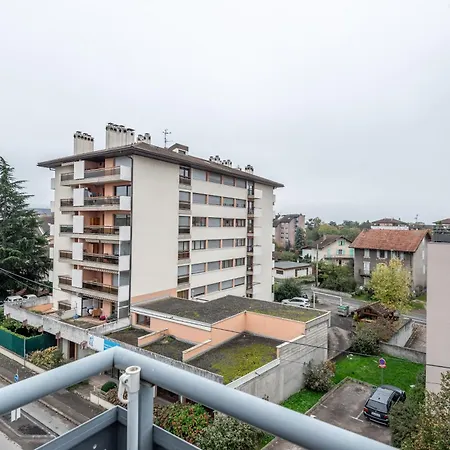 M080 Joli Avec Balcon *